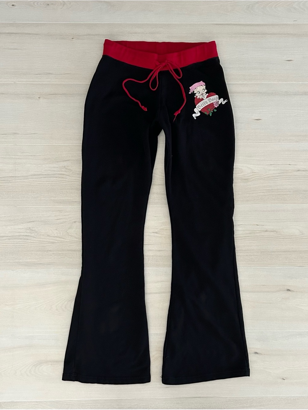 2004 betty boop “wild child” sweatpants